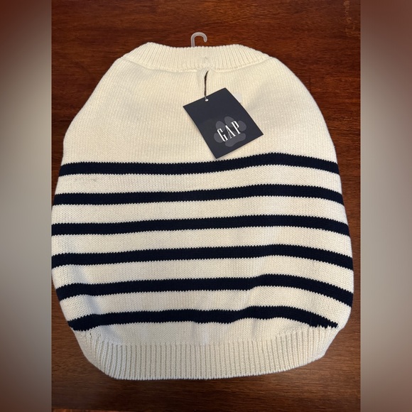 The Gap Dog Sweater - S  ($18) - Picture 3 of 6